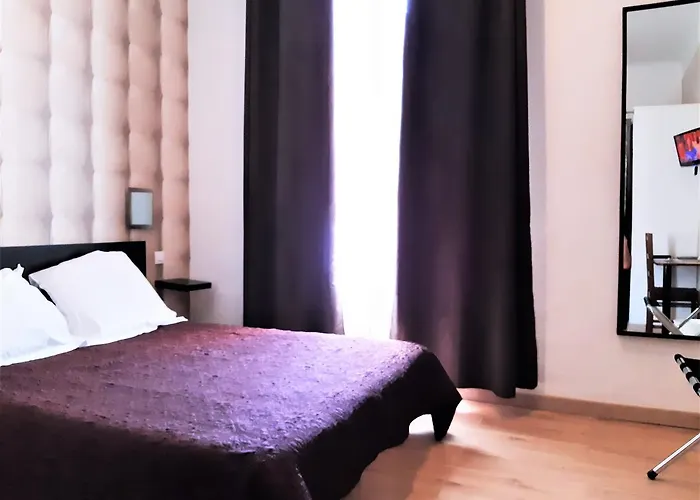 Отель Du Parc Йер